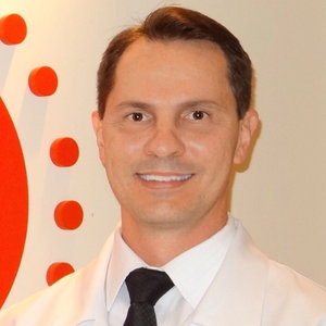 Dr. Carlos Dillenburg